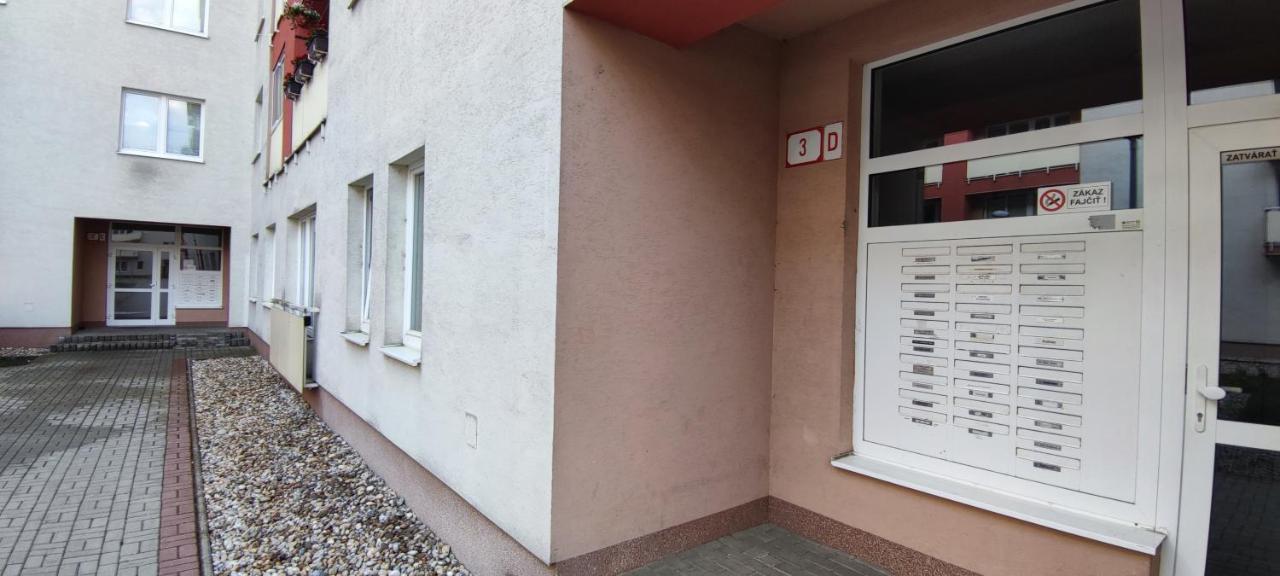 Apartmán 2 Izbovy Byt 60M2 V Centre Na Bakossovej, 24H Self Checkin Banská Bystrica Exteriér fotografie